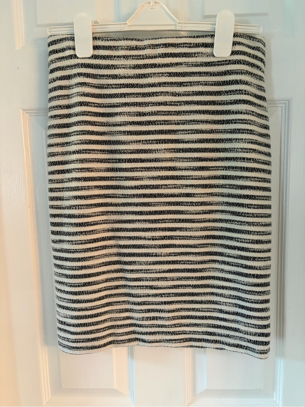 Ann Taylor Black and White Striped Knit Pencil Skirt